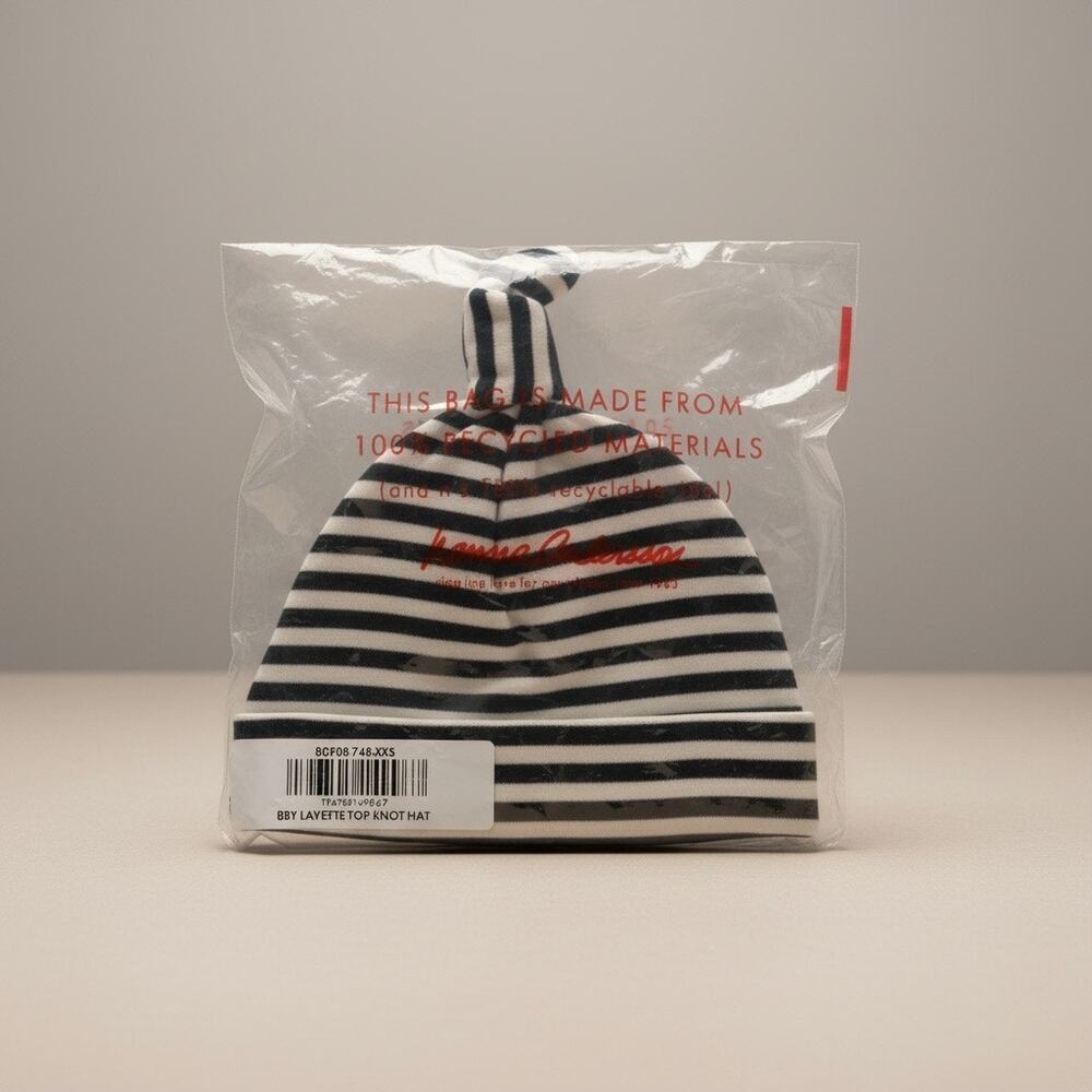 Hanna Andersson Organic Cotton Knotted Beanie Hat Ecru Black NWT Small (1-3 Yrs)
